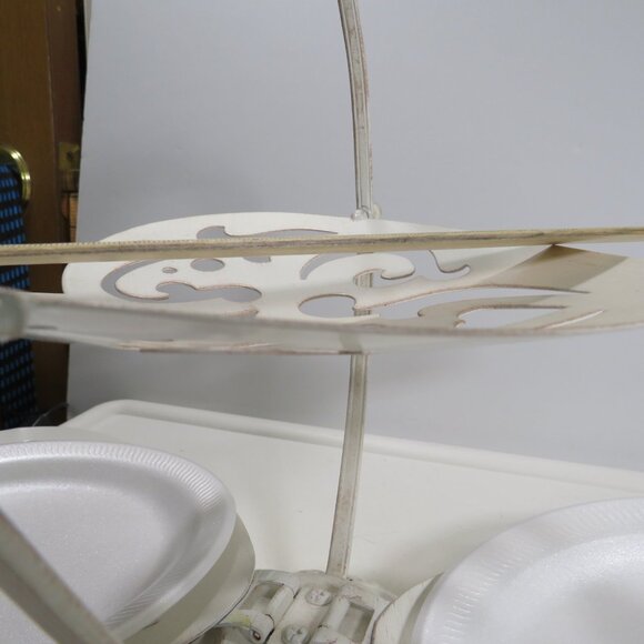 Tiered Tray Metal Heart Centerpiece, Victorian inspired - Picture 15 of 16